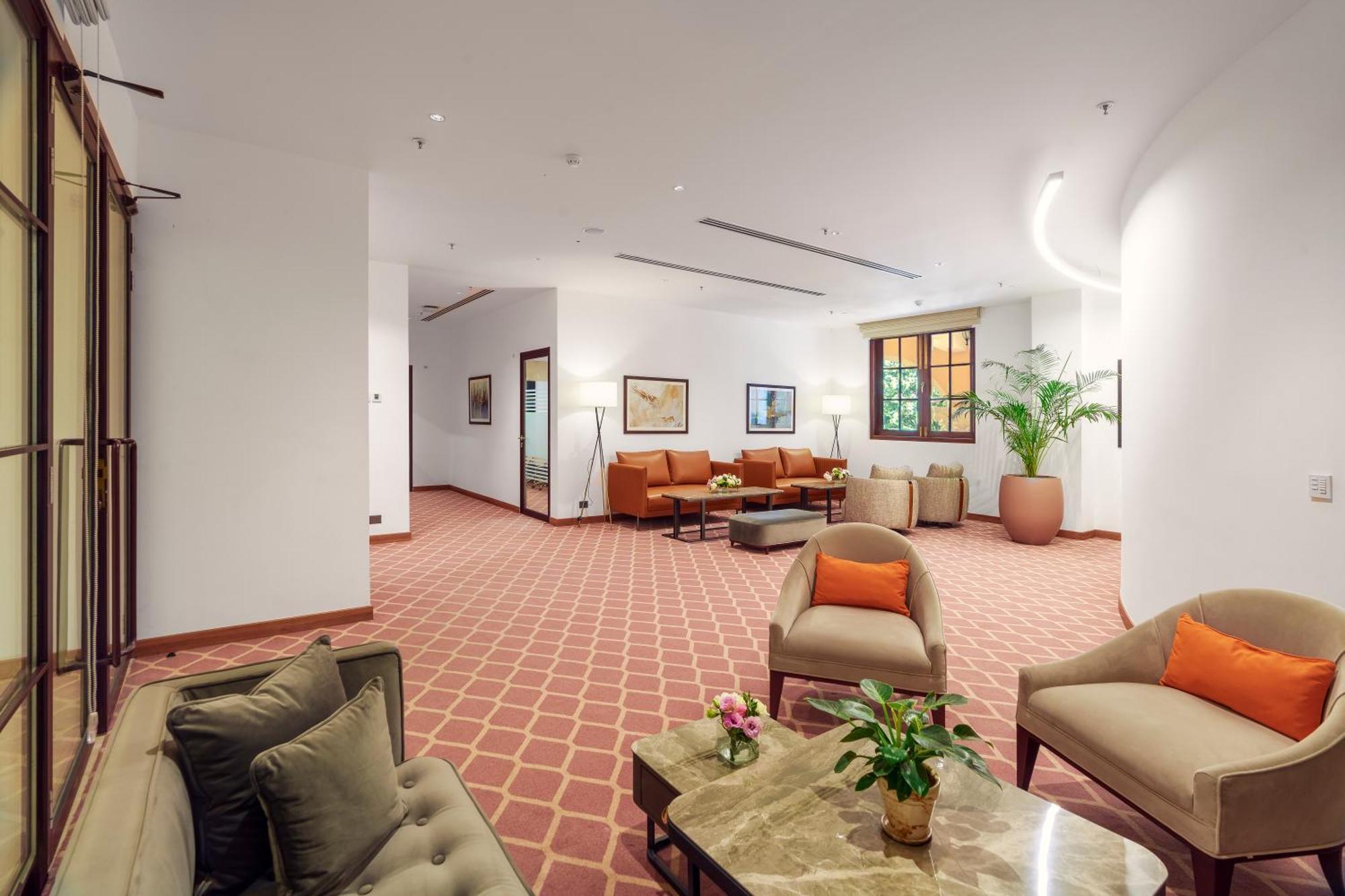 Dlf Club 5 Hotel Gurgaon Exterior foto